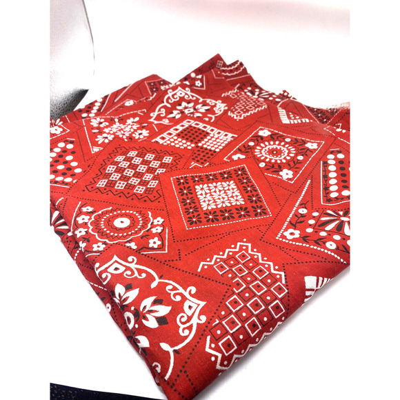 Red Bandana Fabric Piece Uncut 88" x 44" 2+ Yards Vintage White Paisley - Picture 2 of 3